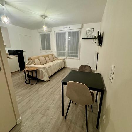 Studio Moderne Et Tout Equipe, Proche Du Rer, Paris & Aeroport D'Orly En 20 Min, Lit Bebe Sur Demande Vitry-sur-Seine Esterno foto